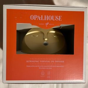 Essential oil diffuser Gold NWT